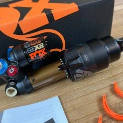 Fox Float X2 Factory Race 2021 2-POS 210 X 52.5mm Dämpfer -Bremse Verkaufsgeschäft IMG 9235