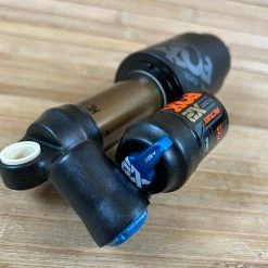 Fox Float X2 Factory Race 2021 2-POS 210 X 52.5mm Dämpfer -Bremse Verkaufsgeschäft IMG 9239