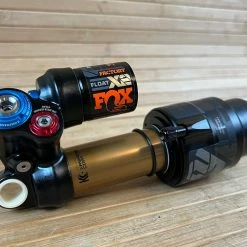 Fox Float X2 Factory 2-POS 2021 200x51mm Dämfper -Bremse Verkaufsgeschäft IMG 9248 9a631072 fdf0 454f b835 a9562ac27685